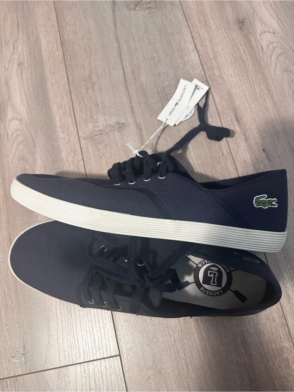 Lacoste Men’s Navy Canvas Low-Top Sneakers With OrthoLite Insoles - Picture 5 of 15